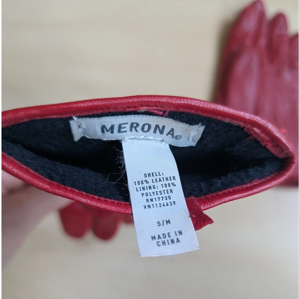 Merona Womens Red Quilted Leather Gloves Size S/M Genuine Leather Lined
